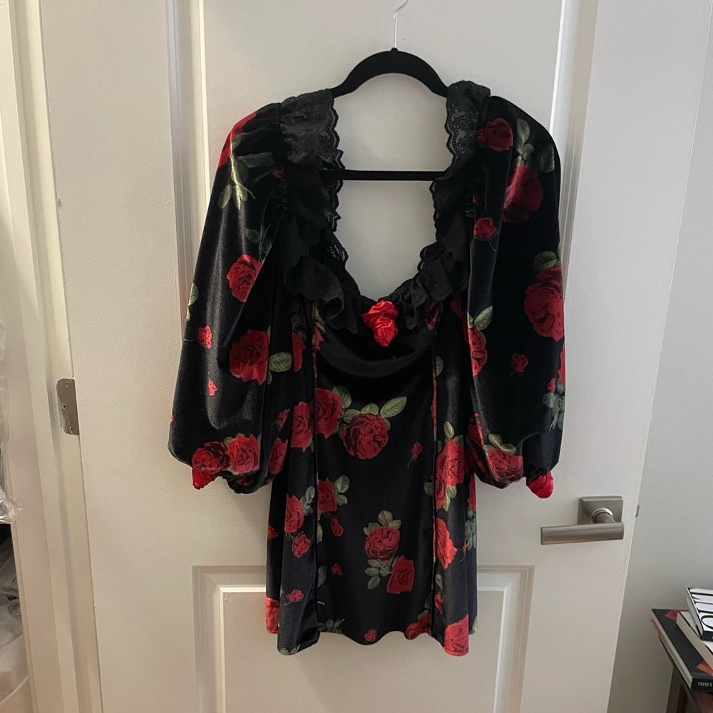 For love and lemons yara rose dress